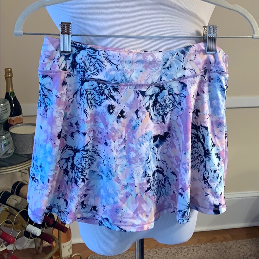 Ideology Sports Skirt Large with Boy shorts under
